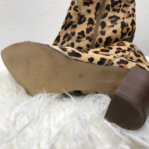*Rare* Steve Madden Calf Hair Cheetah Booties - Picture 4 of 4
